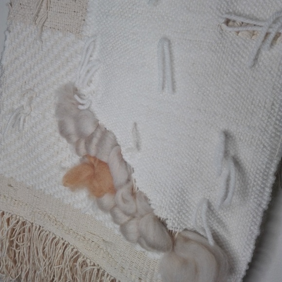 Tapestry weaving macrame wall decor - Picture 6 of 6